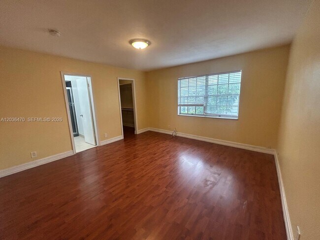 Building Photo - 1774 SW 81st Ln