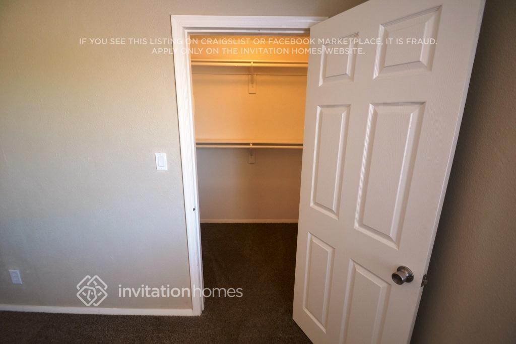 Building Photo - 5902 W Highland Ave