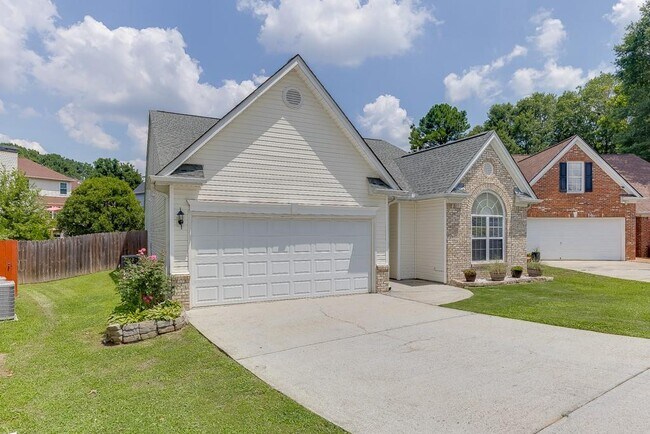 Building Photo - 2464 Laurelfield Dr