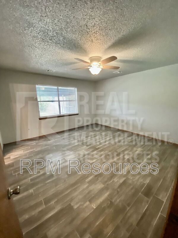 Building Photo - 6204 NW 30th St