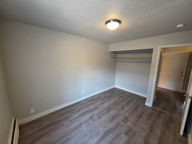 Building Photo - 233-233 E Arvada St