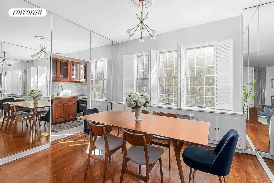 Building Photo - 159 W 13th St