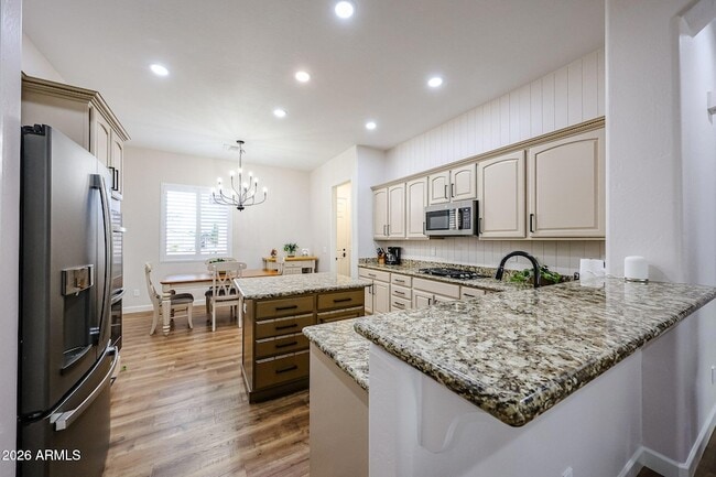 Building Photo - 14383 W Monte Vista Rd