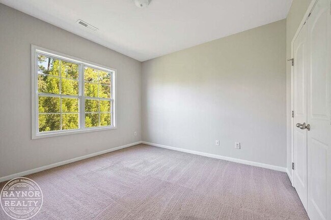 Building Photo - 7916 Dukes Dynasty Dr