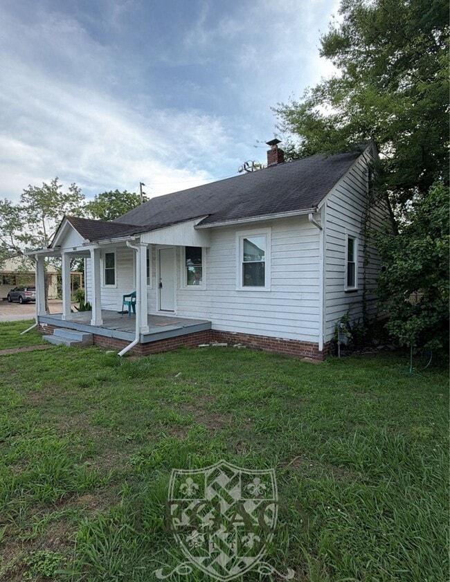 Building Photo - 1108 Elliston St