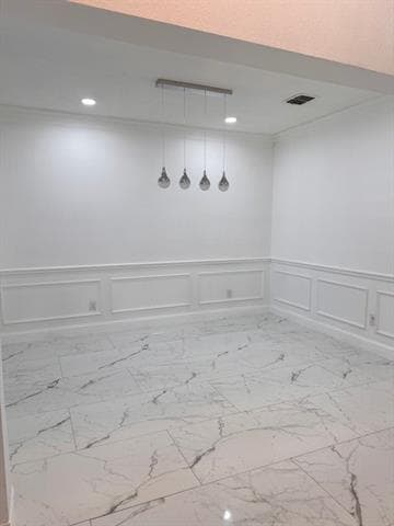 Building Photo - 1060 Valley Vista Dr