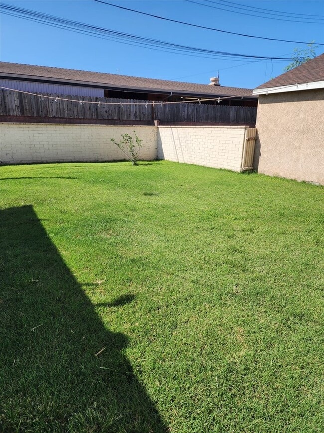 Building Photo - 7712 Melrose St