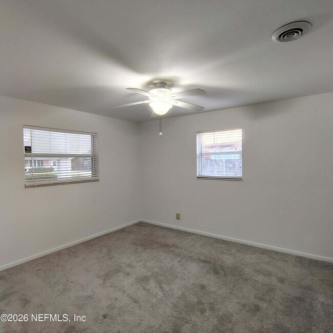 Building Photo - 11749 Surfwood Ave