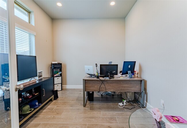 Building Photo - 20430 Avelignese Wy