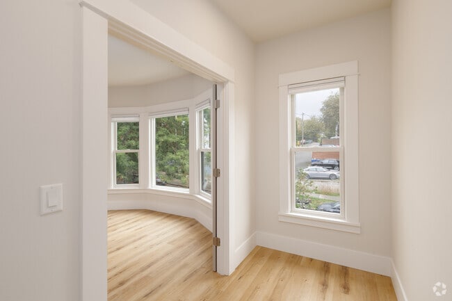 3BR, 1BA - 900SF - Primary Bedroom Closet - The Caroline