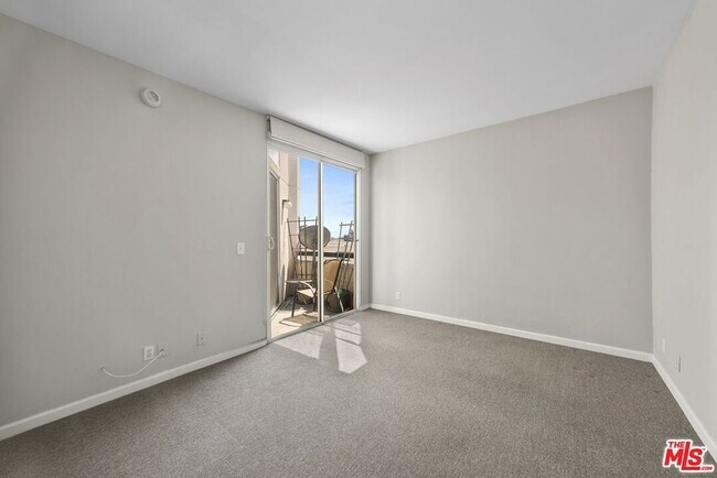 Building Photo - 1240 S Corning St