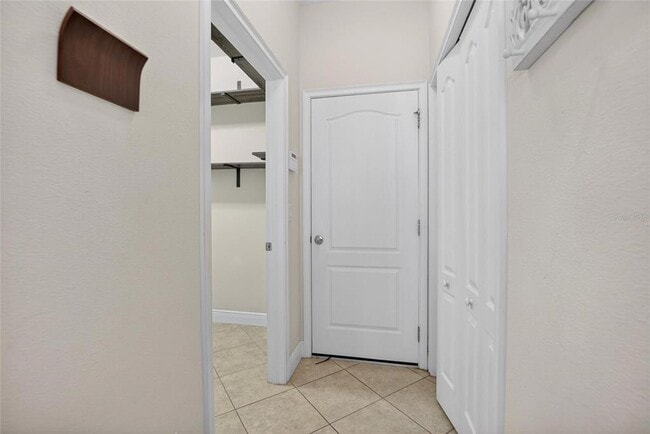 Building Photo - 6510 S Himes Ave