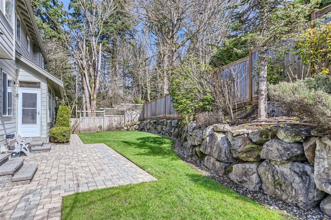 Building Photo - 4Bd/2.5Ba Redmond House