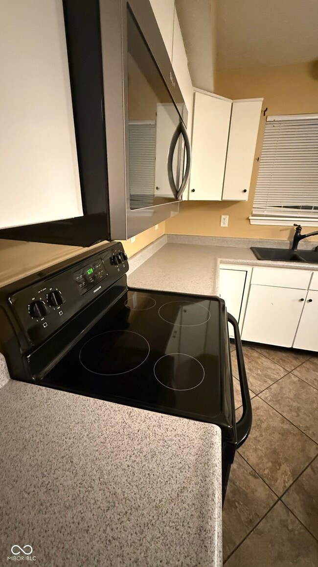 Building Photo - 6526 Abby Ln