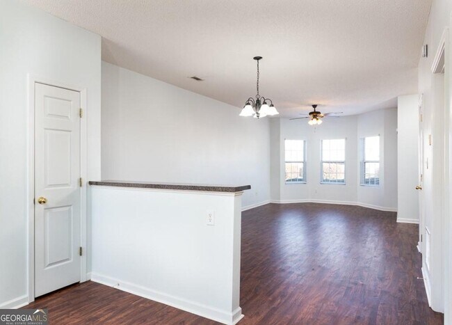 Building Photo - 3230 Oakley Pl