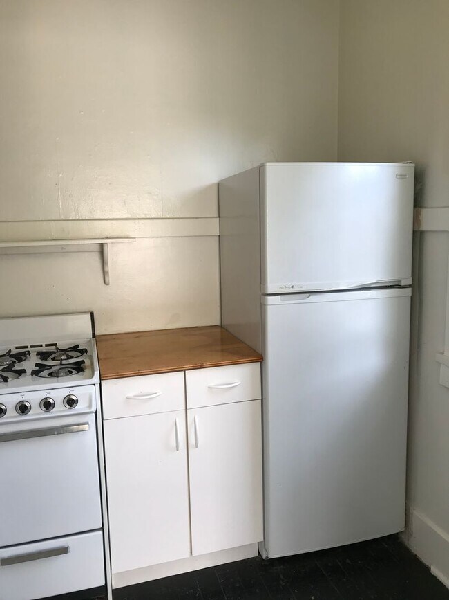 Interior Photo - BI1230