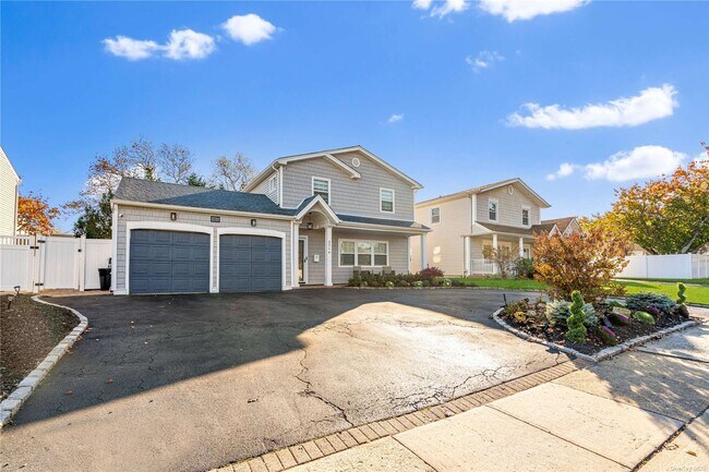 Building Photo - 2714 Ellen Rd