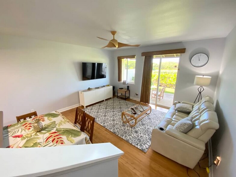 Building Photo - 92-1496 Aliinui Dr