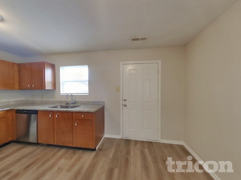 Building Photo - 3146 Brandenburg Dr