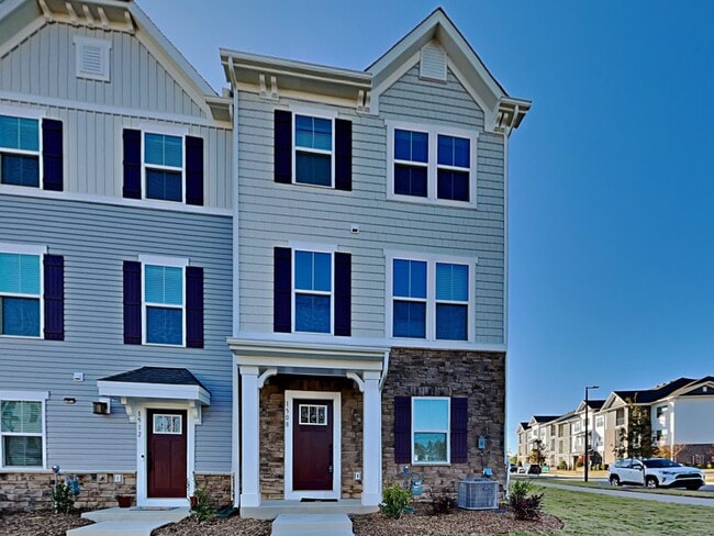 Building Photo - 1508 Aspire St