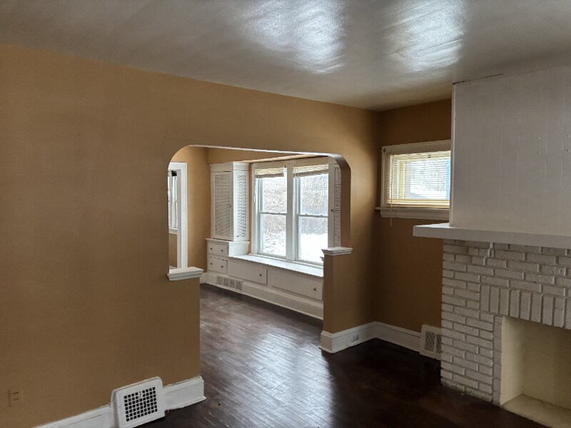 Building Photo - 476 E 148th St