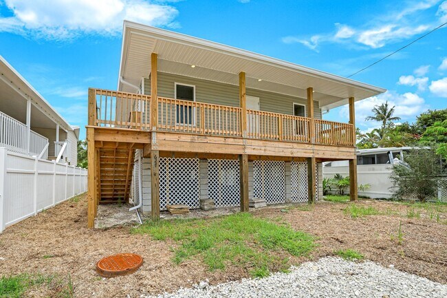 Building Photo - Goodland