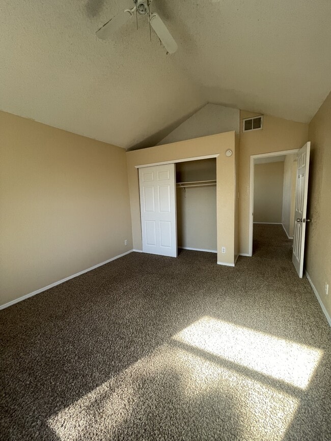 Building Photo - 13928 Pete La Rue Cir