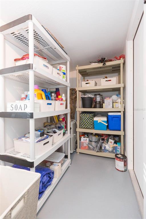 Building Photo - 4206 W Wisconsin Ave