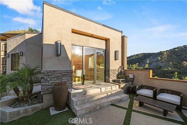 Building Photo - 4000 Bouquete St