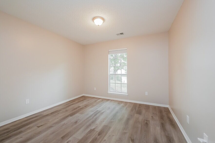 Building Photo - 4123 Chanticleer Dr NW