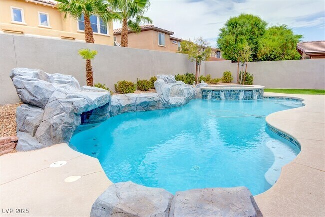 Building Photo - 8442 Elche Ct