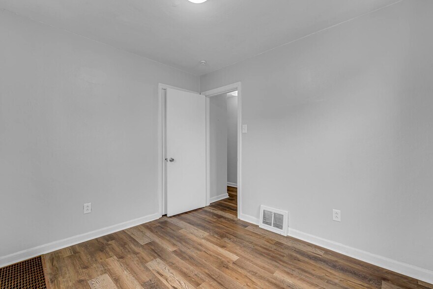2nd Bedroom - 9440 Kathlyn Dr