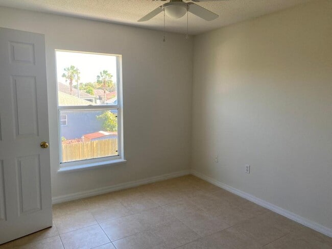 Building Photo - 217 Chadworth Dr