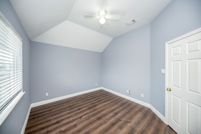 Building Photo - 3510 Liberty Square Trail