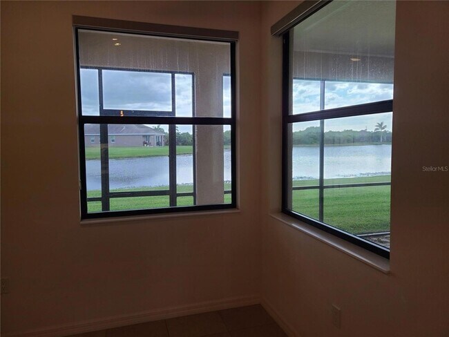 Building Photo - 629 Rosemary Cir