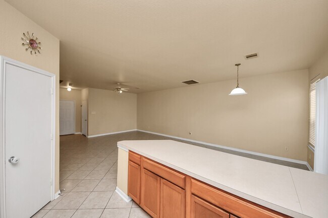 Building Photo - 8106 Montague Manor Ln