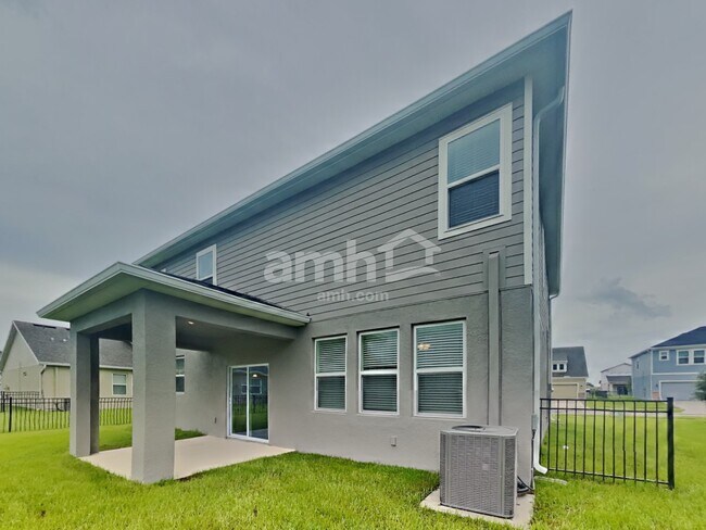 Building Photo - 33955 Thyme Dr