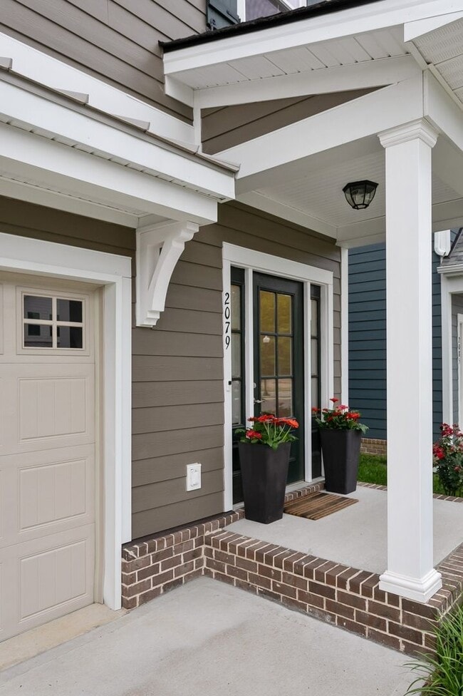 Building Photo - Franklin Townhome For Lease