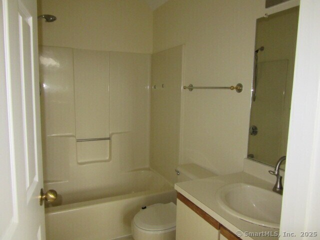 Building Photo - 31 Rivermead