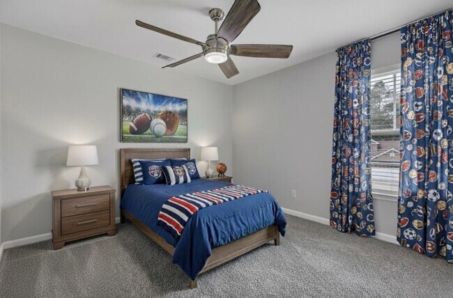 Building Photo - 1 Sunny Ct