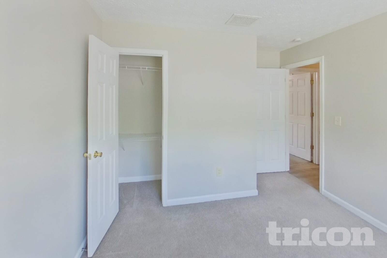 Building Photo - 1475 Watercrest Cir
