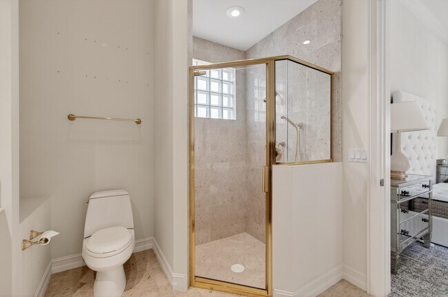 Building Photo - 331 Mizner Lake Estates Dr