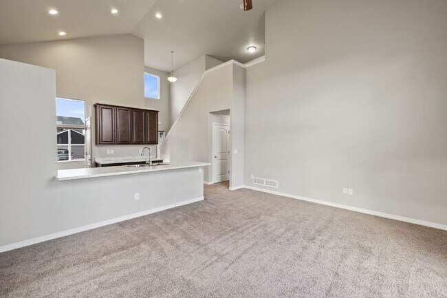 Building Photo - Newer home located in Larson Ranch Communi...