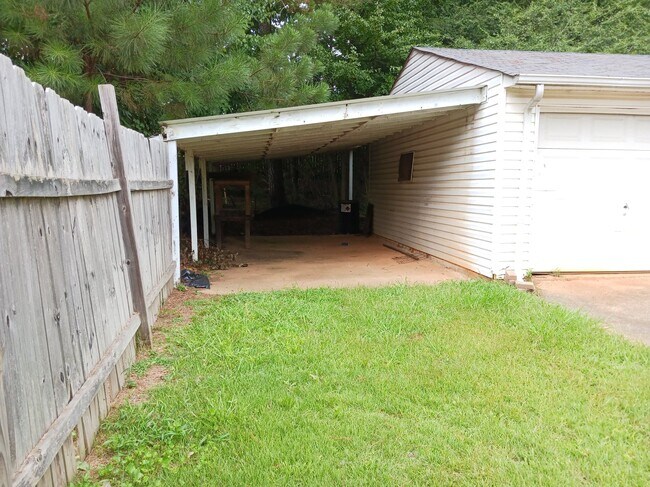 Building Photo - 6076 Atlanta Hwy