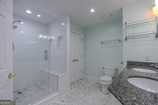 Building Photo - 3275 Lenox Rd NE