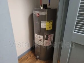 Building Photo - 40216