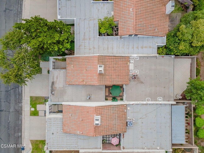 Building Photo - 673 Woodlawn Dr
