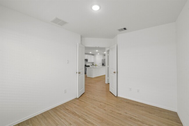 Building Photo - 1504 Twilight Grn Dr