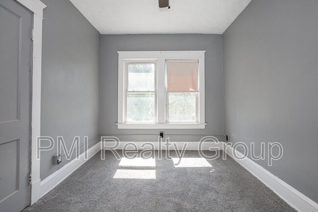 Building Photo - 12203 Castlewood Ave