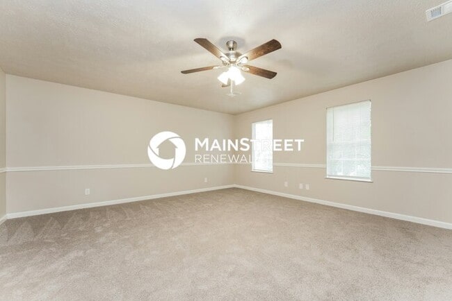 Building Photo - 4 Bedroom Pet-Friendly Home in Stockbridge, GA with Main Street Renewal